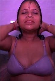 Hot Young Bhabhi Hot Romance in Bathroom – Short Film