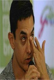 Aamir Khan Crying PK &#8211; Watch Rare Moments of Bollywood